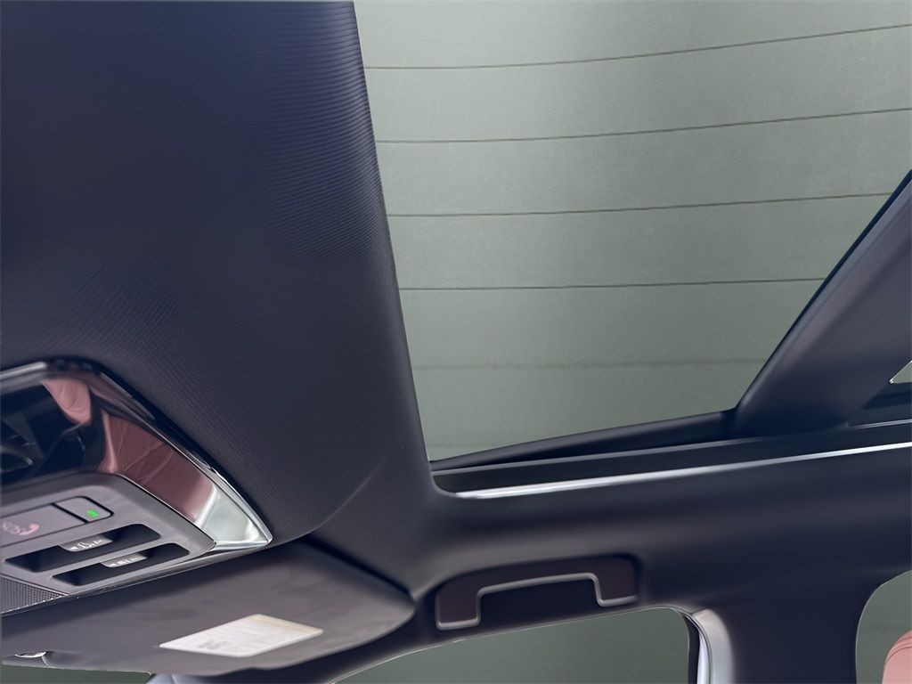 Vehicle image 31 of 31
