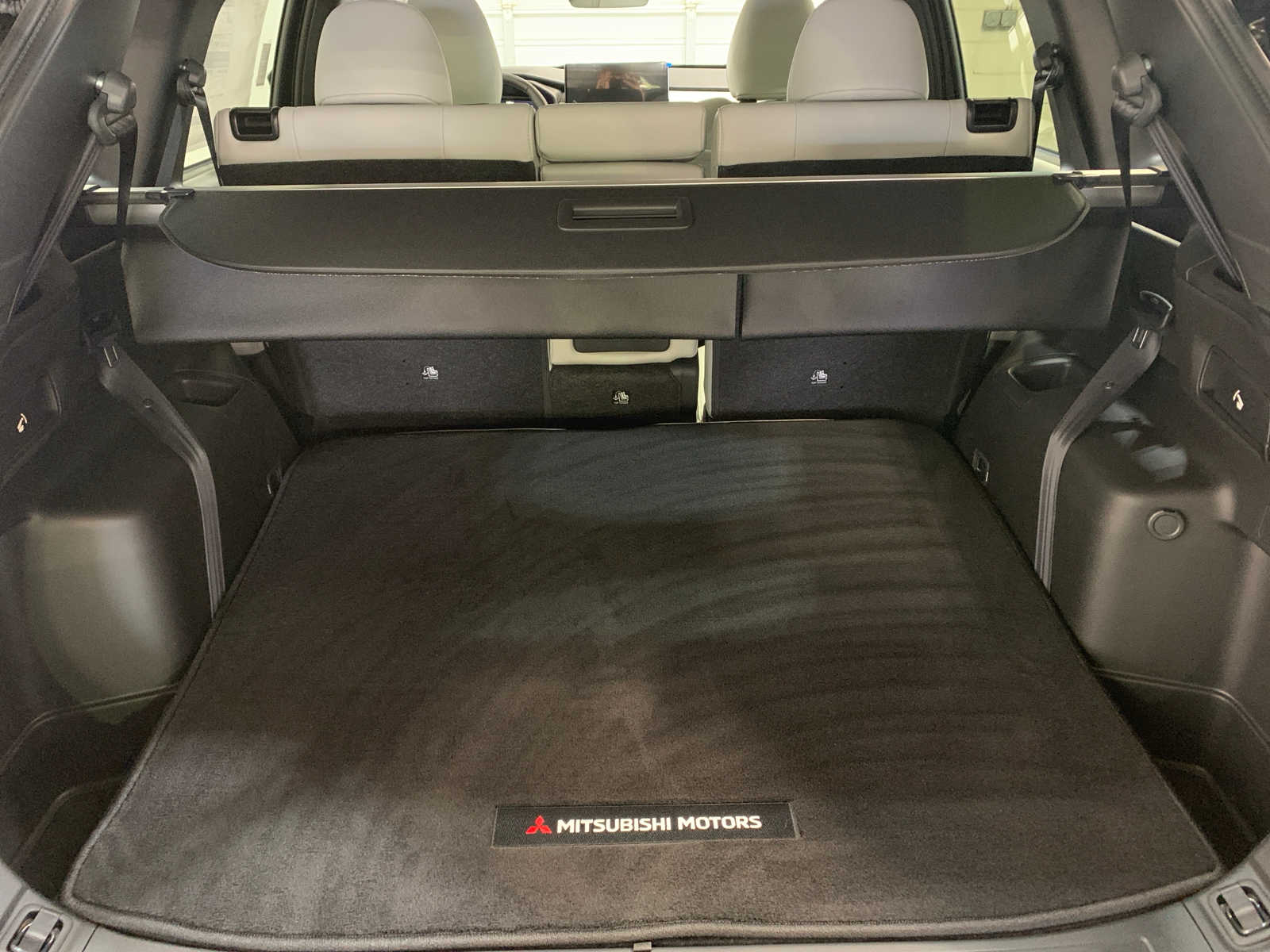 Vehicle image 4 of 10
