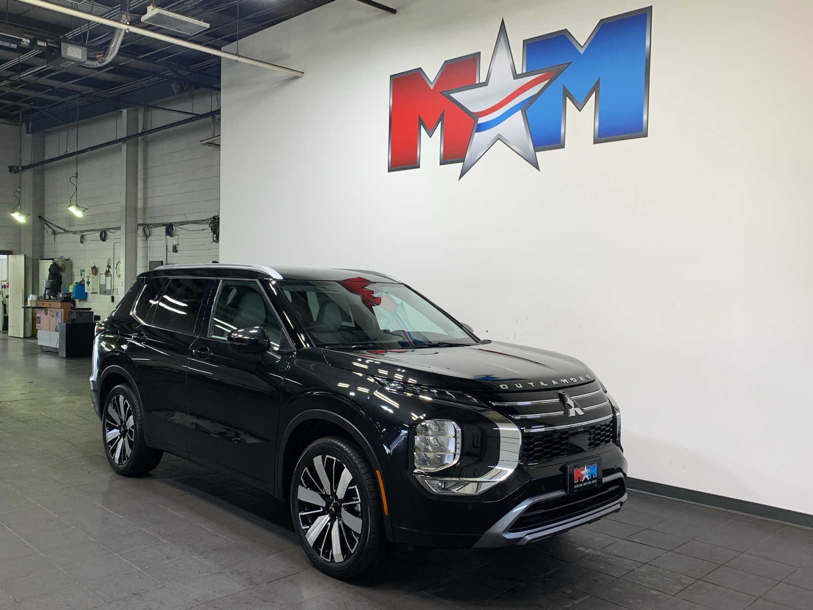 Vehicle image 1 of 10