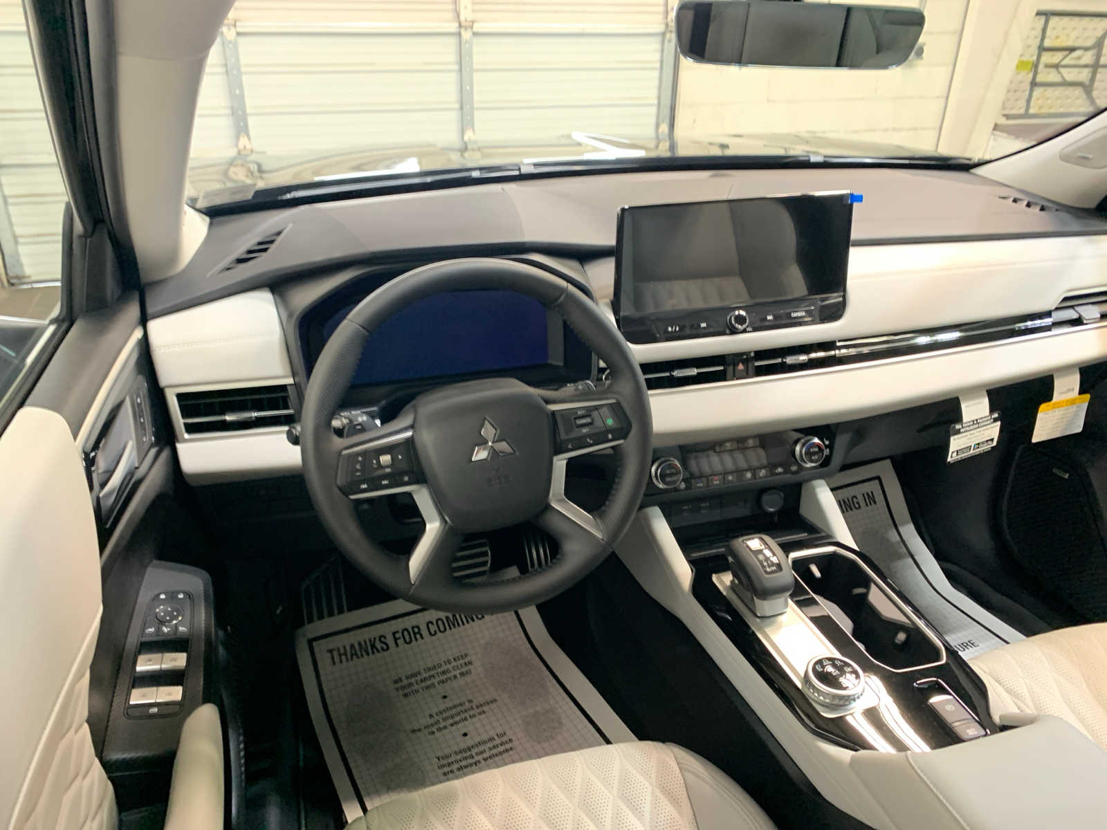 Vehicle image 6 of 10