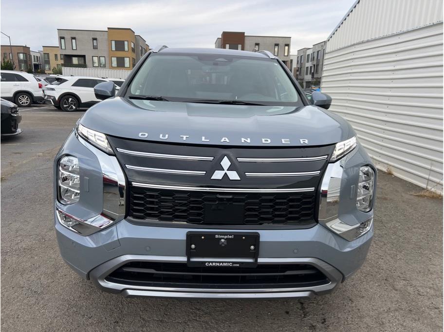 2025 Mitsubishi Outlander SEL Image 2 of 22