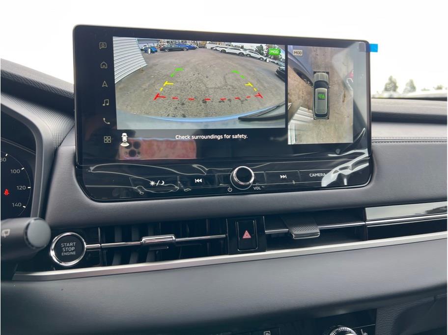 2025 Mitsubishi Outlander SEL Image 17 of 22