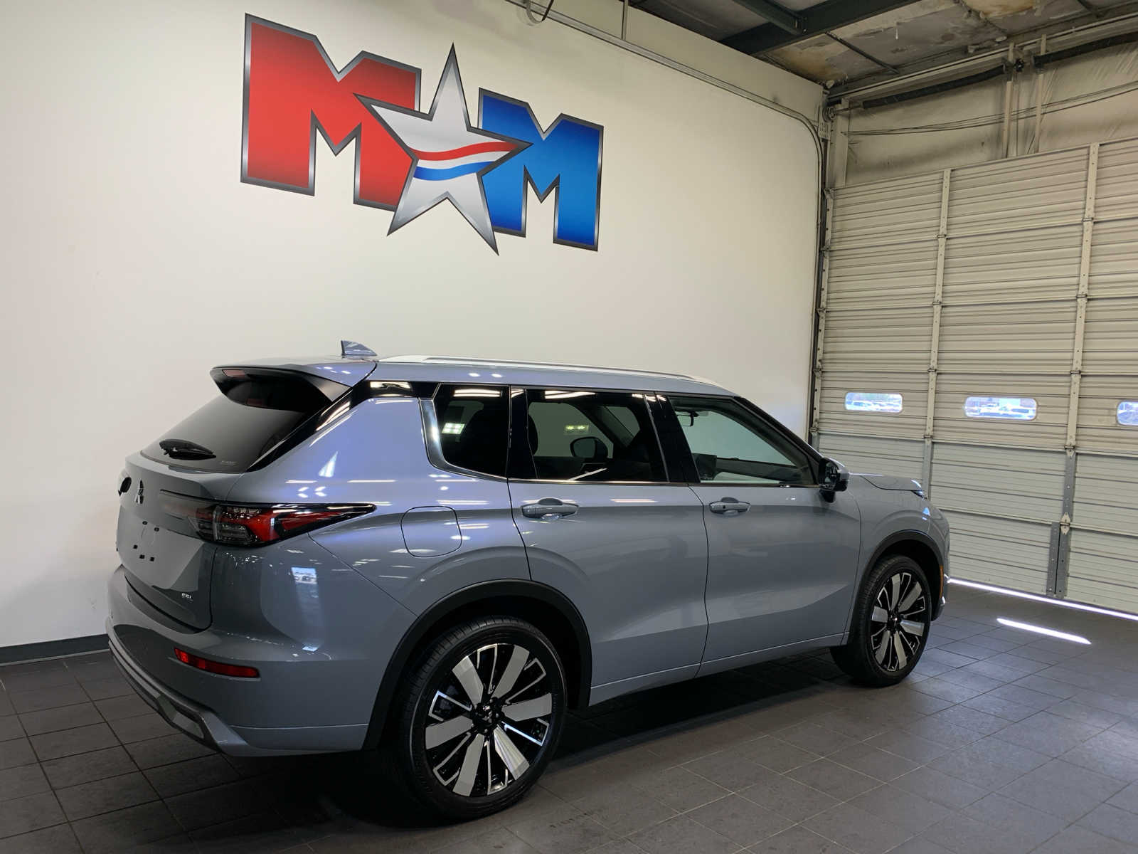 Vehicle image 3 of 10