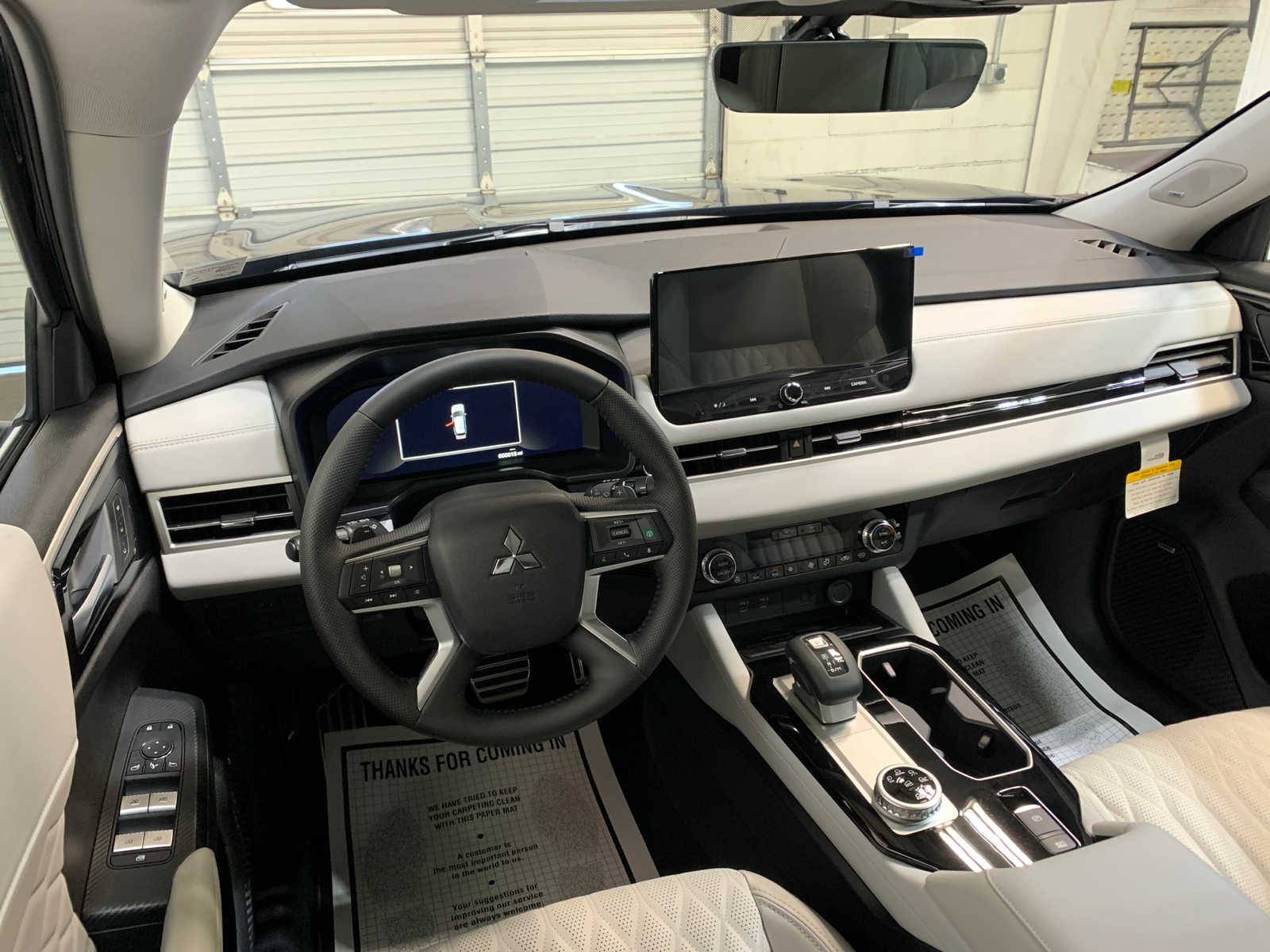 Vehicle image 6 of 10