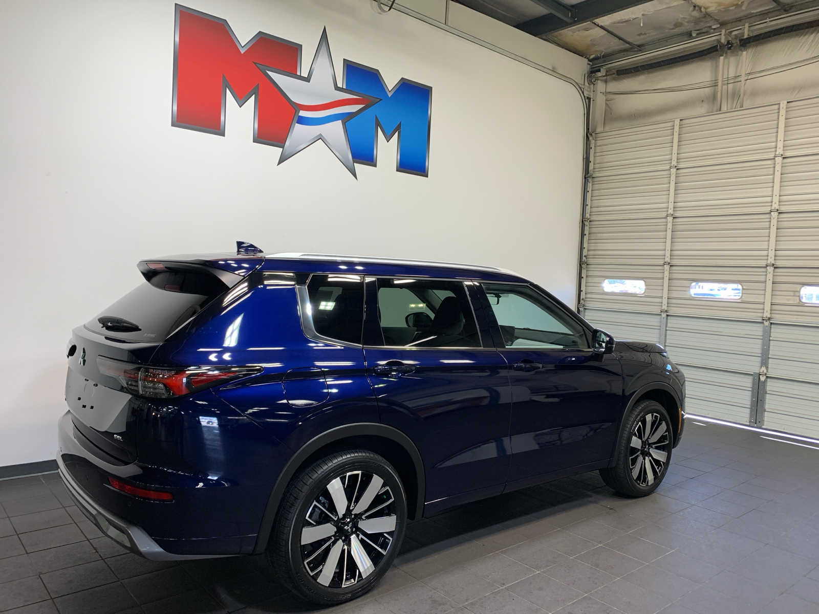 Vehicle image 3 of 10