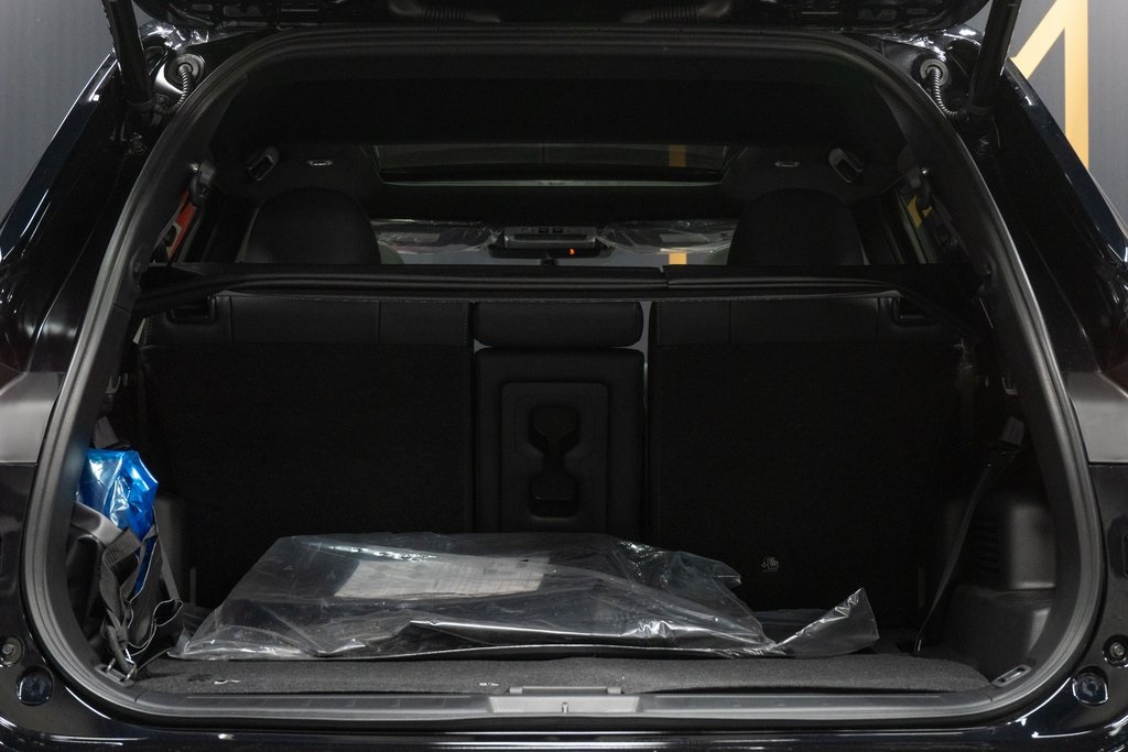 2025 Mitsubishi Outlander Plug-In Hybrid SEL Black Edition Image 9 of 24