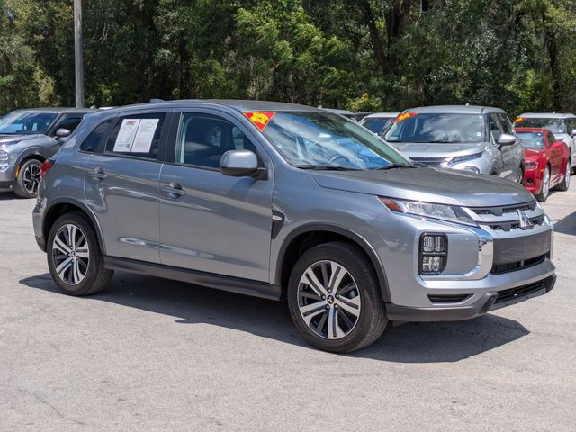 2025 Mitsubishi Outlander Sport ES Image 3 of 31