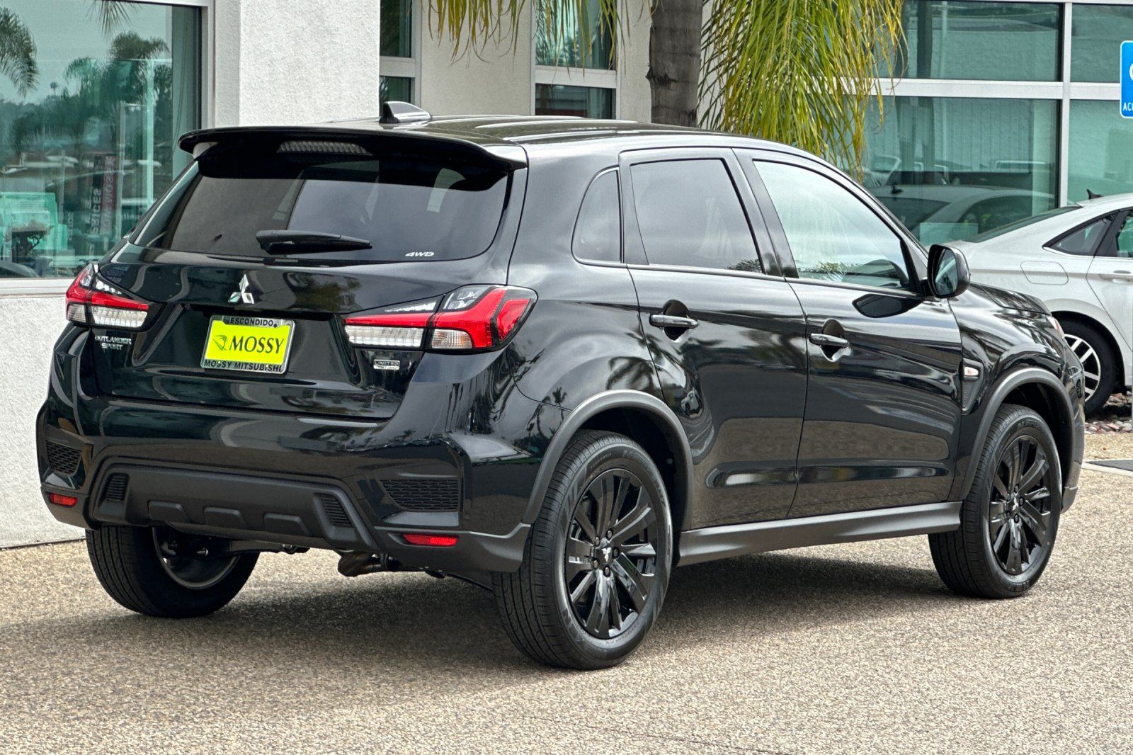 2025 Mitsubishi Outlander Sport S Image 5 of 26