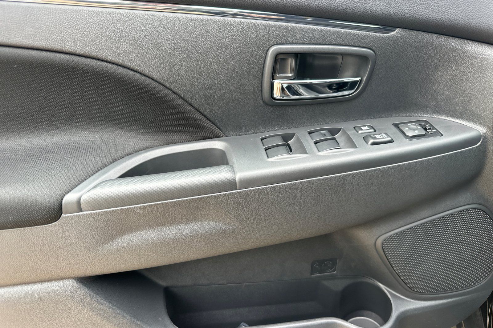 2025 Mitsubishi Outlander Sport S Image 22 of 26