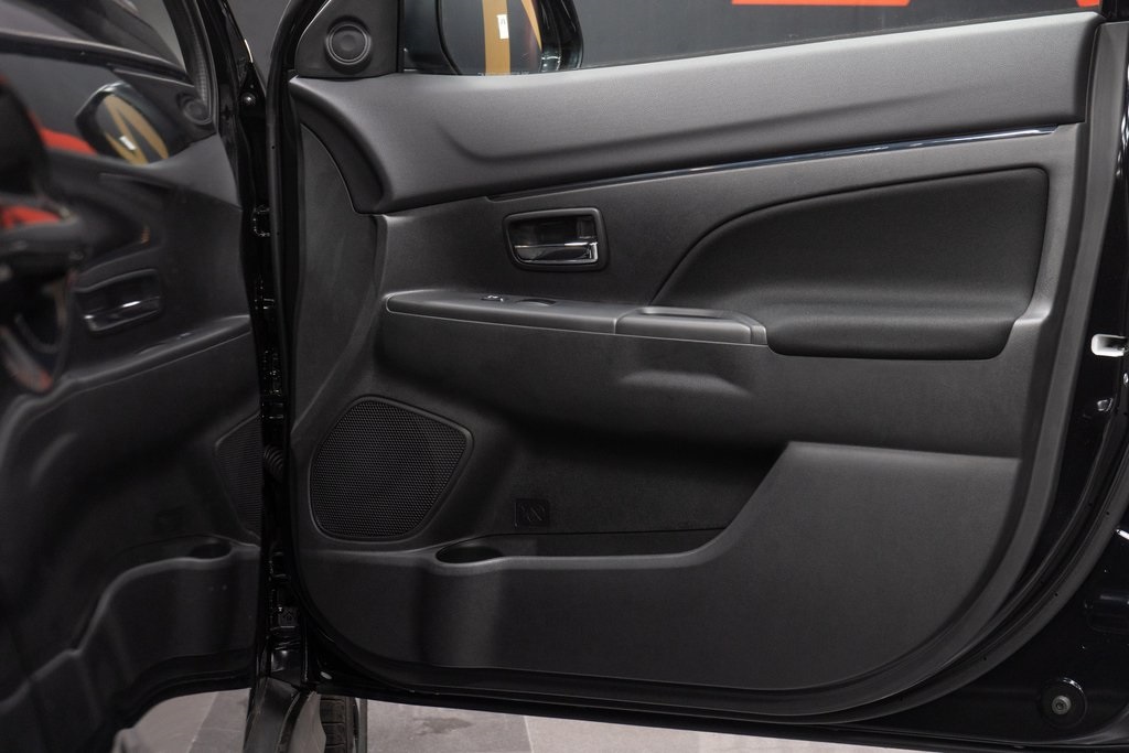 2025 Mitsubishi Outlander Sport ES Image 22 of 23