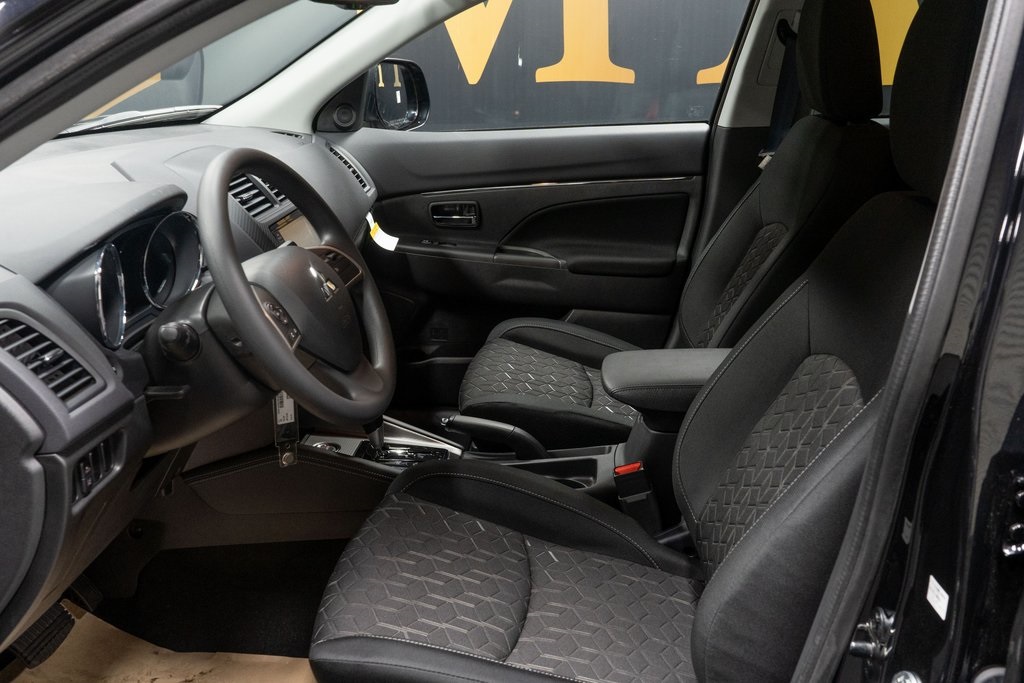 2025 Mitsubishi Outlander Sport ES Image 23 of 23