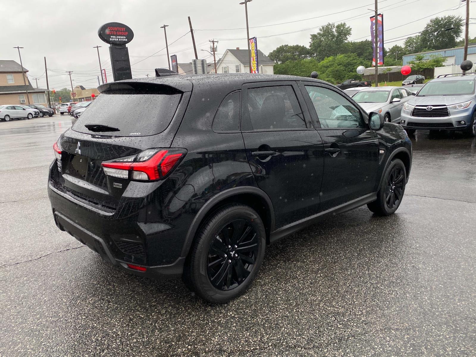 Vehicle image 5 of 26
