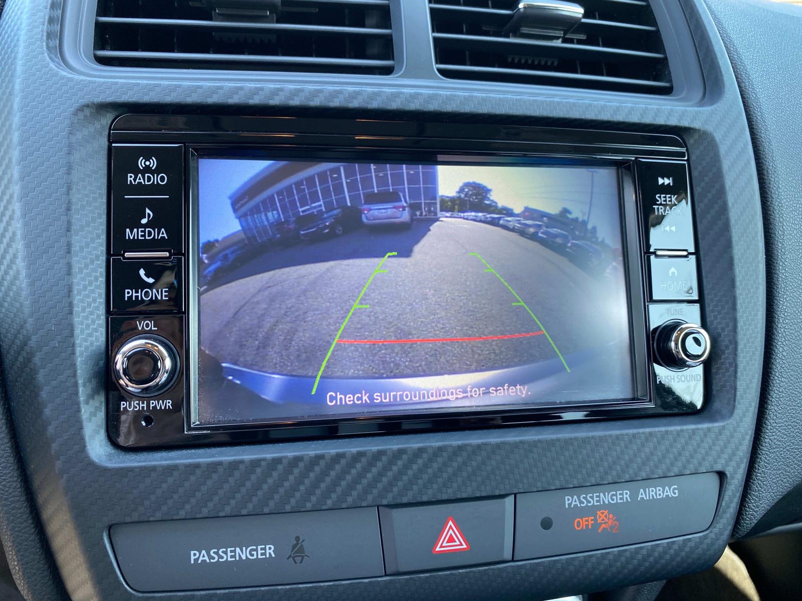 Vehicle image 18 of 24