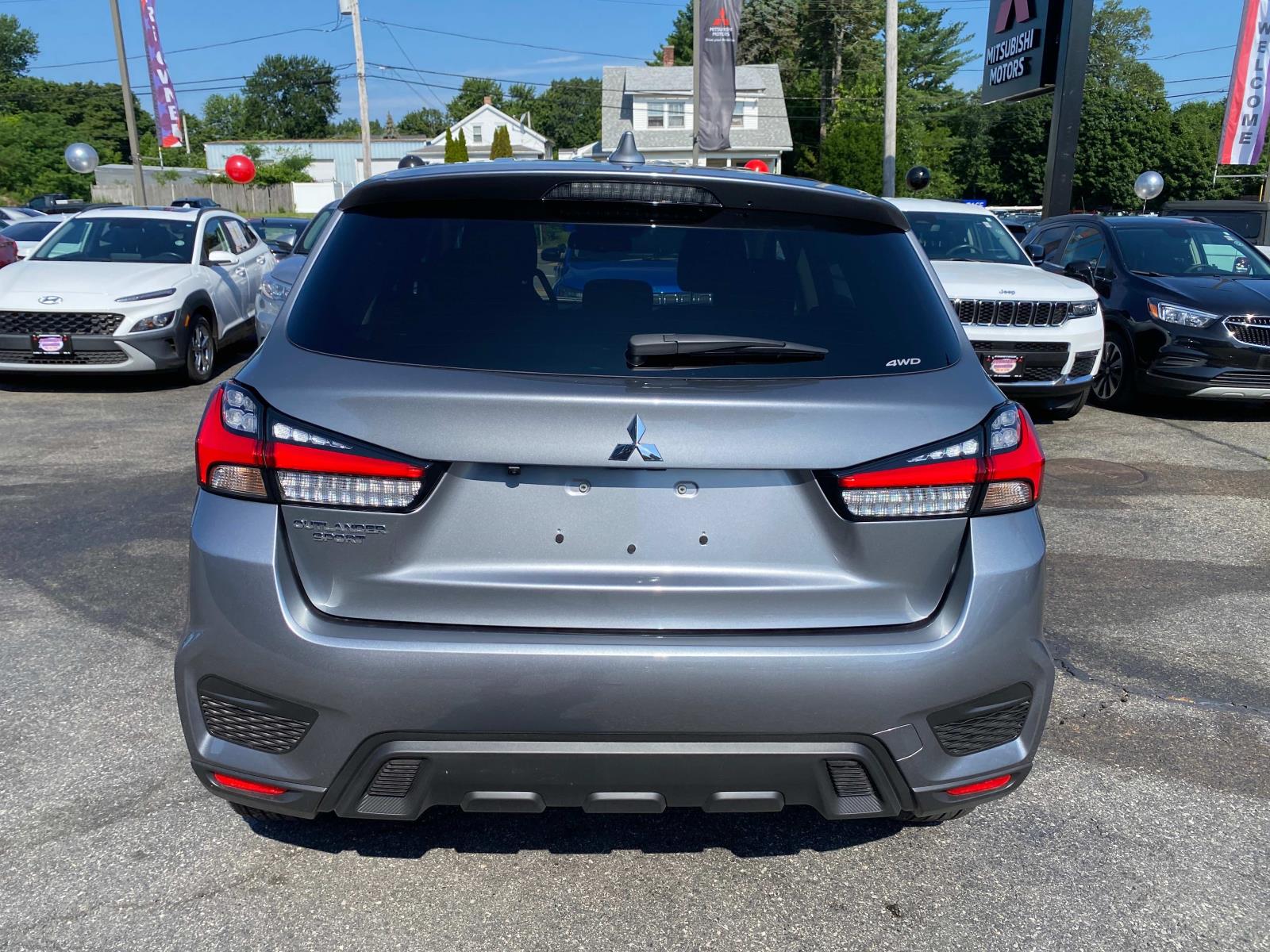 Vehicle image 13 of 24