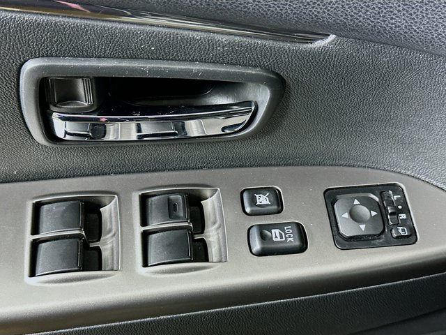 2025 Mitsubishi Outlander Sport SE Image 27 of 27