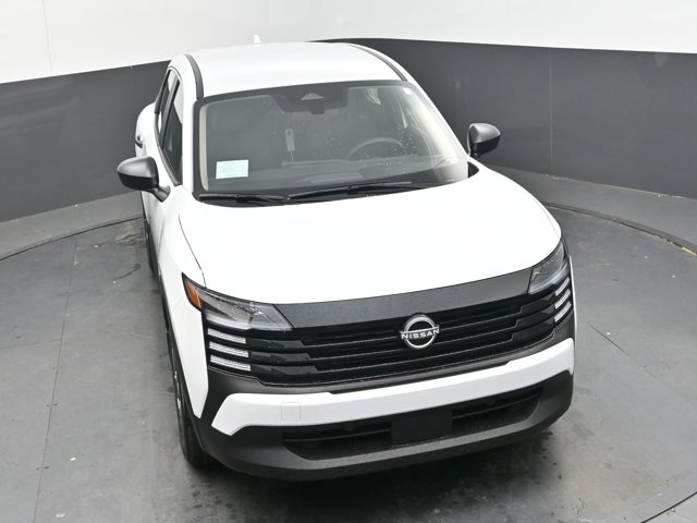 Vehicle image 21 of 44