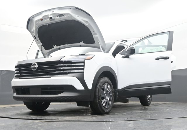 Vehicle image 26 of 44