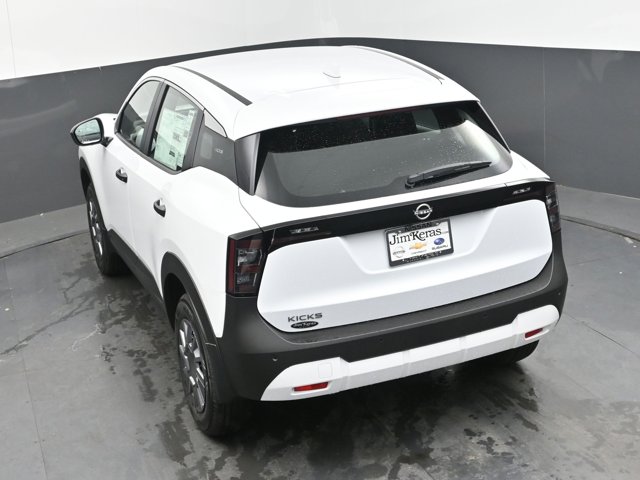 Vehicle image 43 of 44