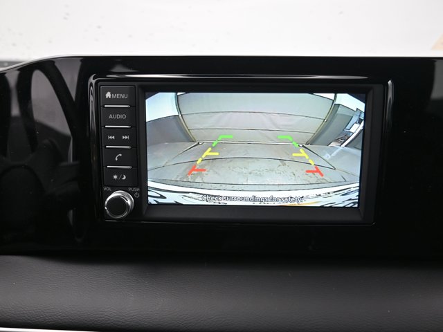 Vehicle image 35 of 44