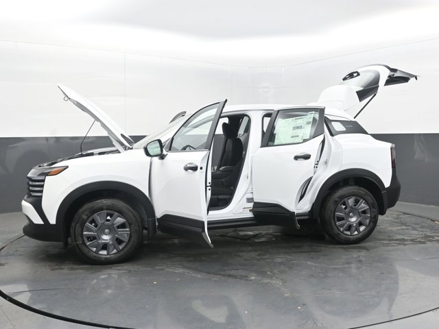Vehicle image 27 of 44