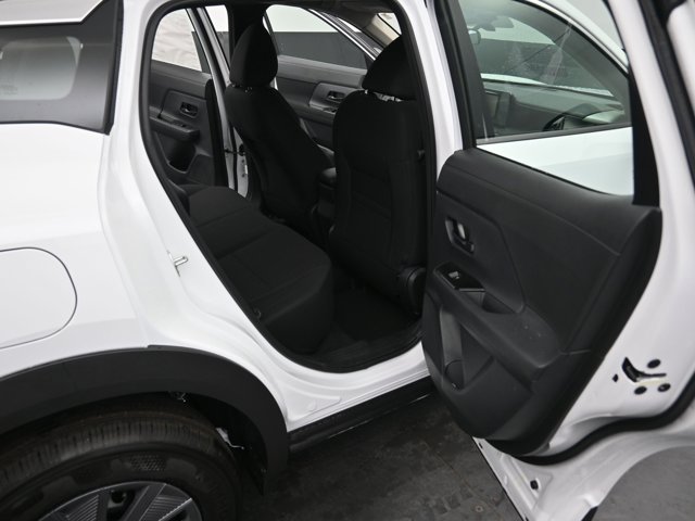 Vehicle image 39 of 44