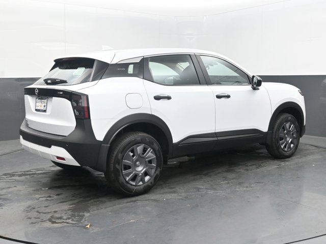 Vehicle image 13 of 44
