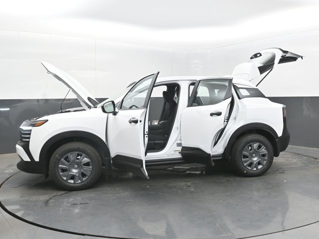Vehicle image 5 of 43