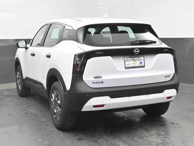 Vehicle image 25 of 43