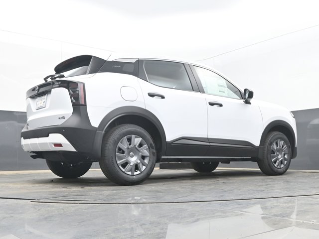 Vehicle image 21 of 43