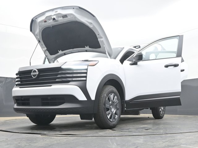 Vehicle image 6 of 43