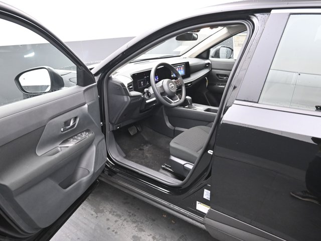 Vehicle image 36 of 44
