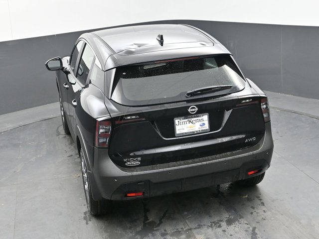 Vehicle image 43 of 44