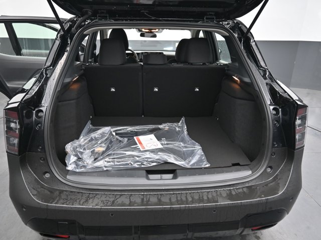 Vehicle image 38 of 44
