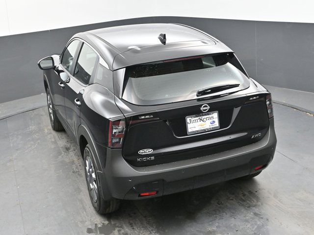 Vehicle image 42 of 43