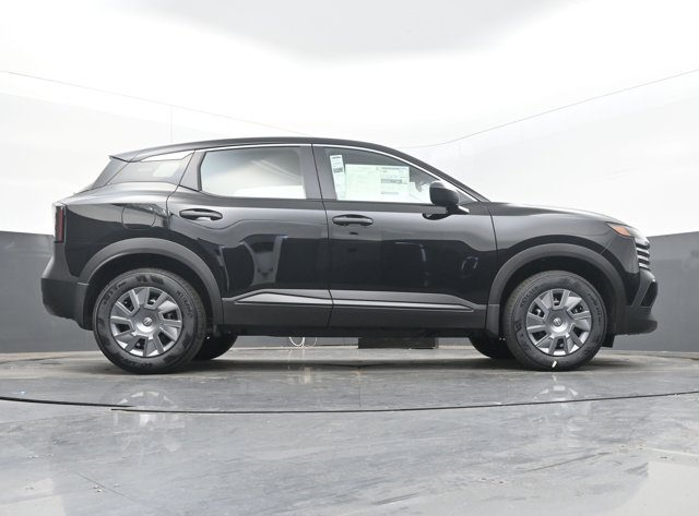 Vehicle image 17 of 43