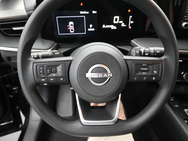 Vehicle image 35 of 43