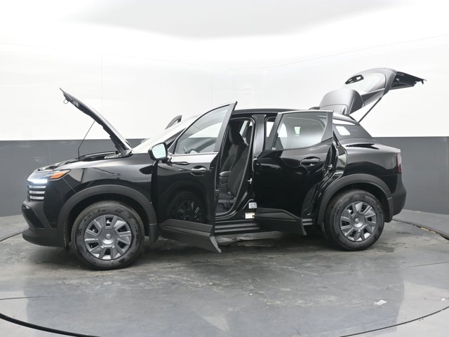 Vehicle image 4 of 43