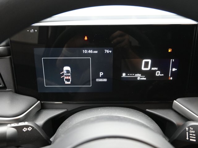 Vehicle image 34 of 43