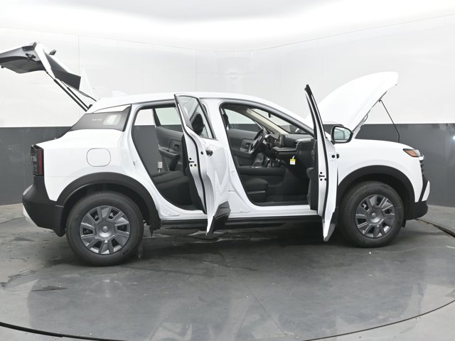 Vehicle image 18 of 43