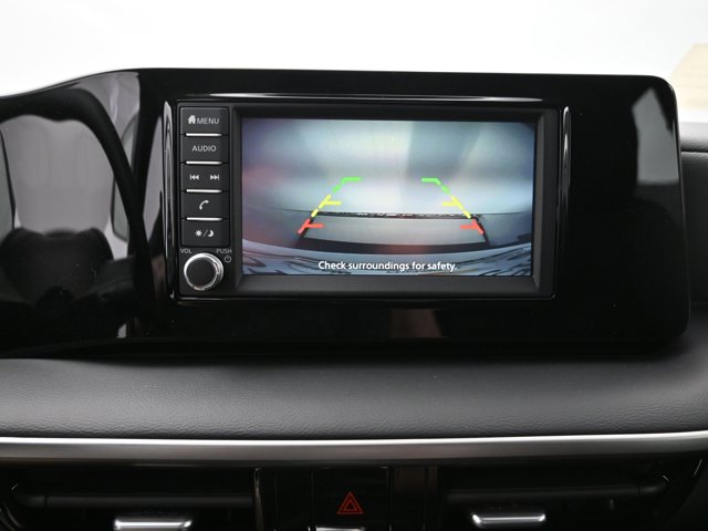 Vehicle image 35 of 43