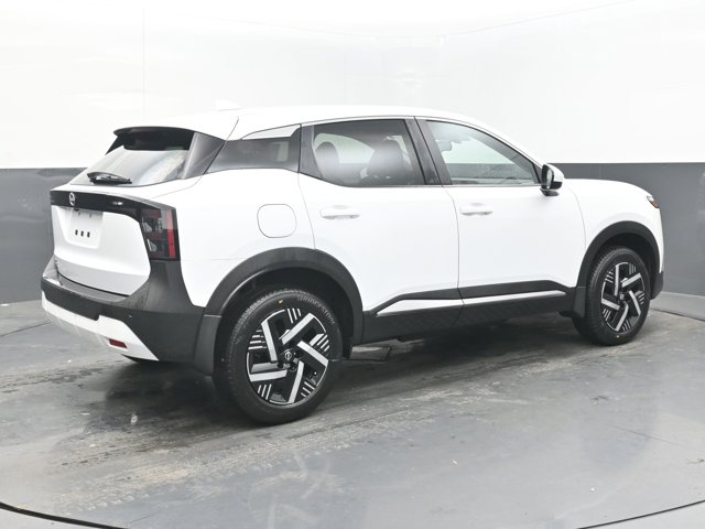 Vehicle image 22 of 45