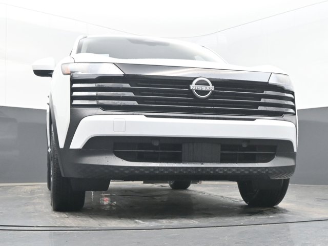 Vehicle image 8 of 45