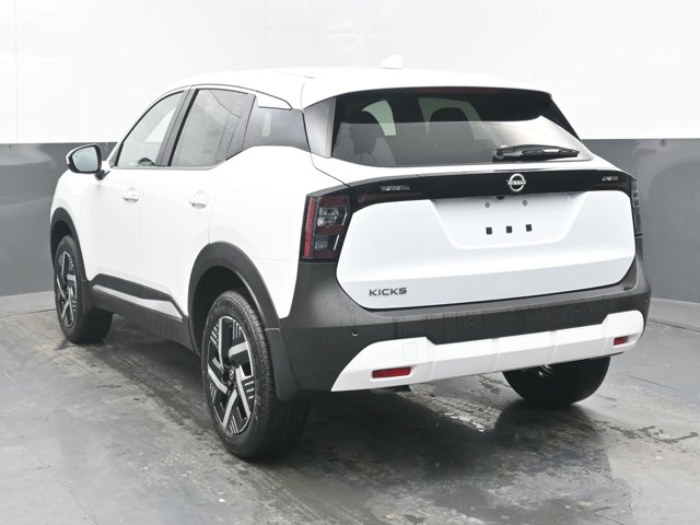 Vehicle image 27 of 45