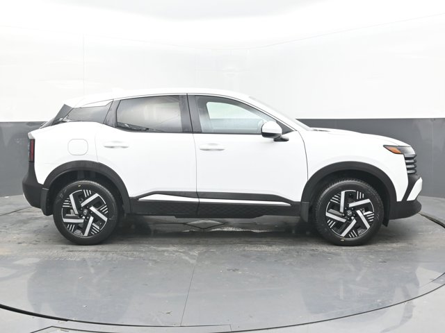 Vehicle image 16 of 45