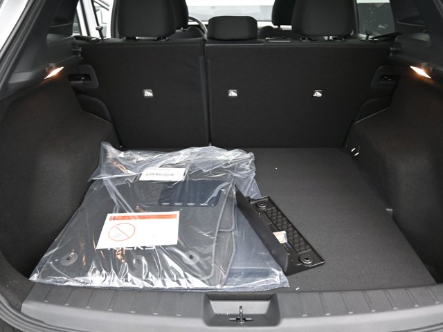 Vehicle image 40 of 45