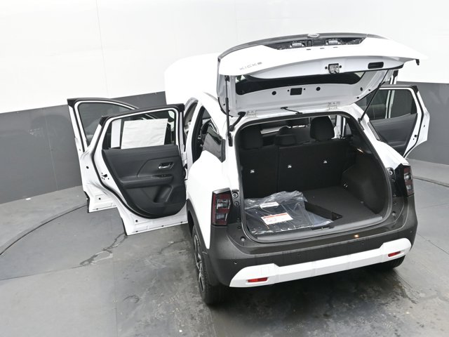 Vehicle image 44 of 45