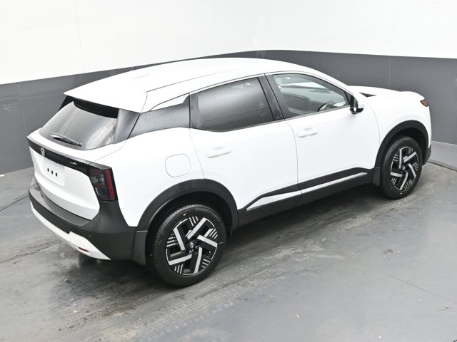 Vehicle image 21 of 45