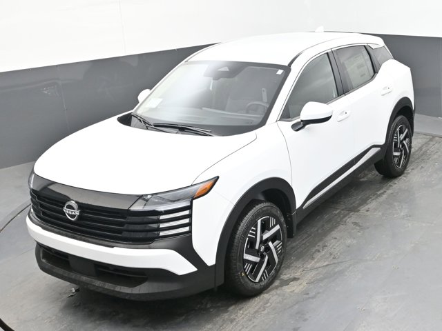 Vehicle image 4 of 45
