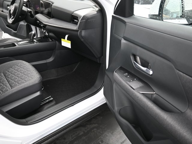 Vehicle image 42 of 45