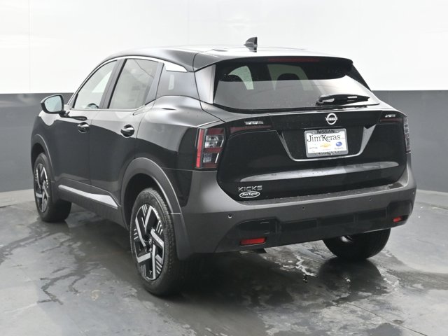 Vehicle image 26 of 45